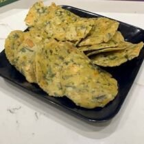 Palak Chekkalu Butter